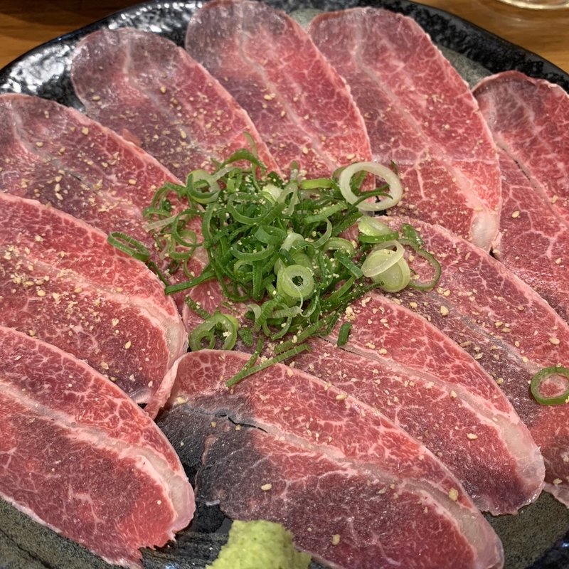 ツラミの刺身(肉焼き居酒屋 まほろ （旧 炭火焼肉 ふみや）)