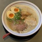 鶏豚白湯　煮玉子増し(麺や雅流∞)