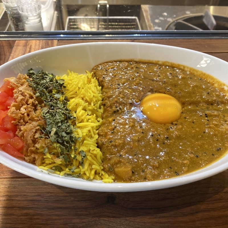 鶏挽肉のキーマカレー(卵黄付)(1/4CURRY)