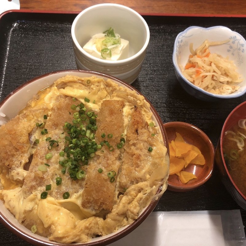 ロースカツ丼（週替わり定食）(八丁堀 朋（ハッチョウボリ トモ）)