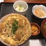 ロースカツ丼（週替わり定食）