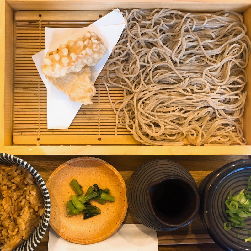 とり天蕎麦と炊き込みご飯セット(浅草橋 百そば)