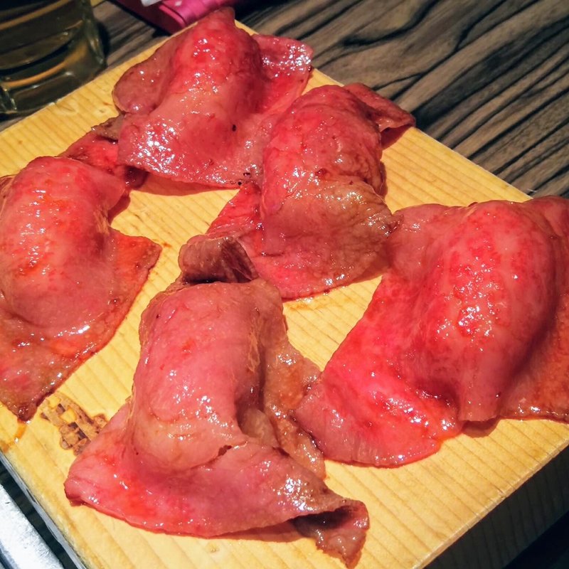 和牛にぎり(焼肉ジャンボ 本郷店)