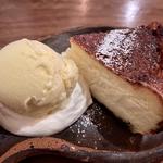 チーズケーキ(Natural Cafe＆Gallery 蔵 （ナチュラルカフェ・アンド・ギャラリー クラ）)