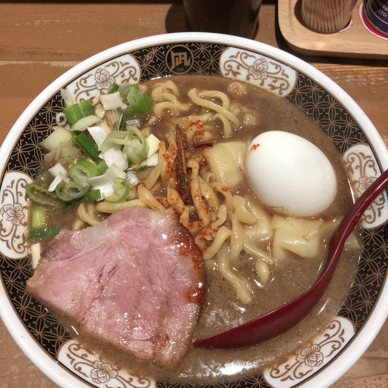 すごい煮干ラーメン(すごい煮干ラーメン 凪 下北沢店)