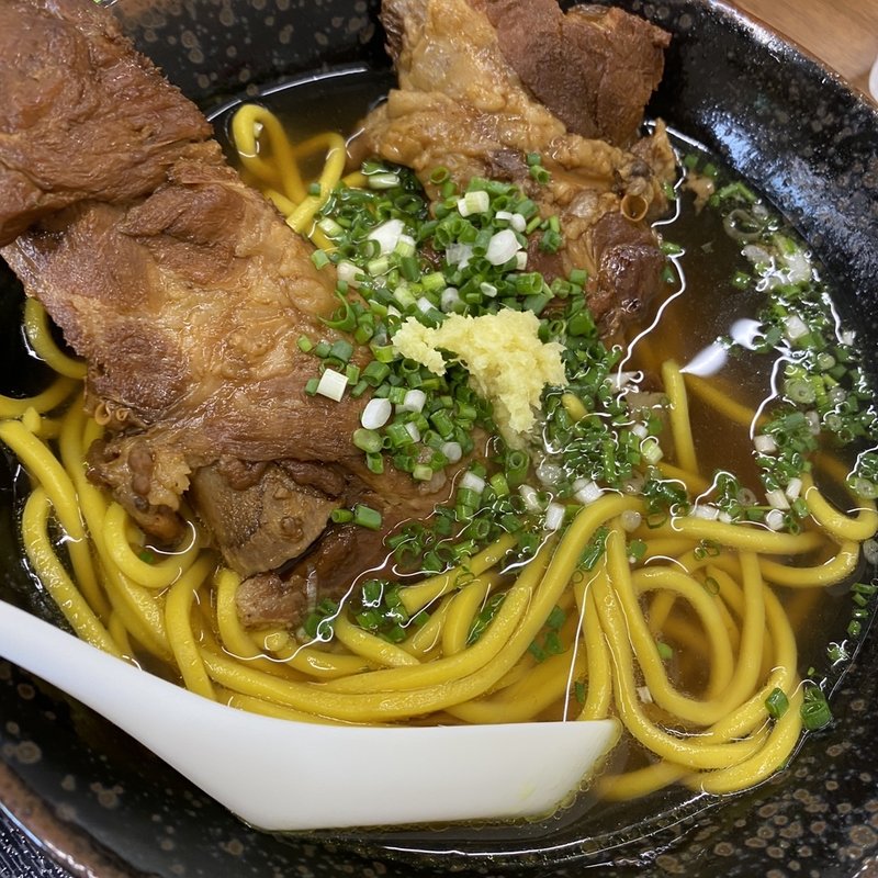 ソーキそば(かぶさ食堂)