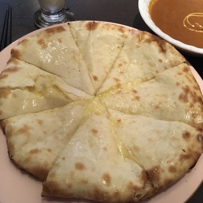 チーズナン(ビンディカ 金山店)