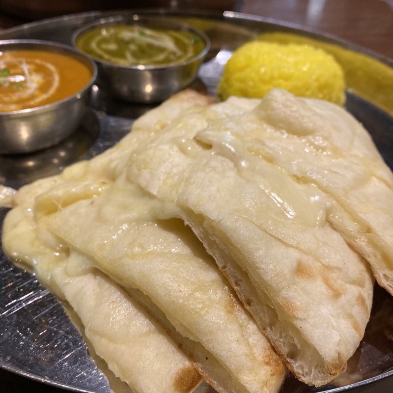 チーズナン(ムガルパレス ２号店 （MUGAL　PALASE）)