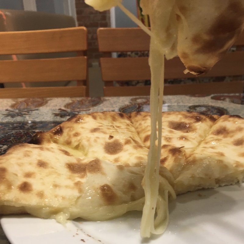 チーズナン(アジアン&ネパールインド料理店 DAILO)