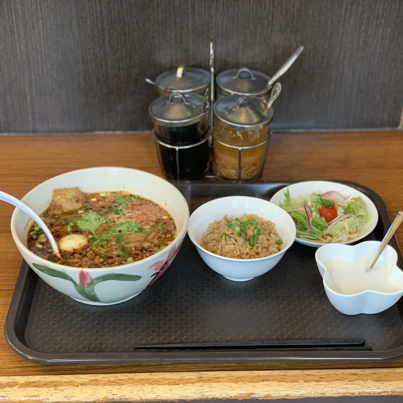 トムヤム　ムー　ラーメンランチセット(バーンタイ台所 )