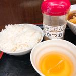 半ライス ＋ トッピング生卵(そばよし 京橋店)