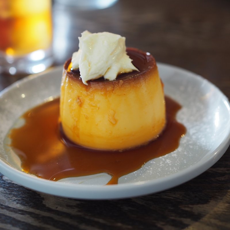 固めチーズプリン(cafe qroth(キュロス))