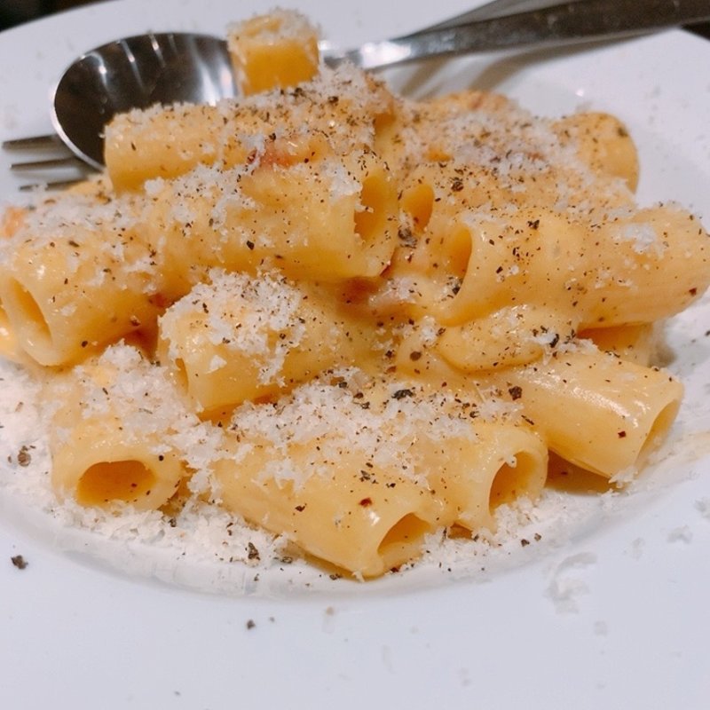 カルボナーラ　イタリア風(taverna meta)