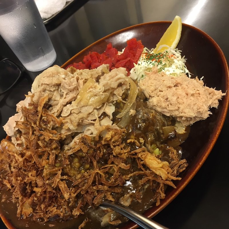 黒い肉カレー(カレーは飲み物。)