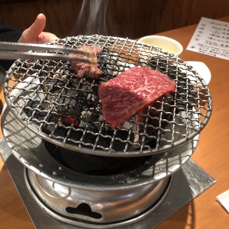 (焼肉金山商店 神田本店)