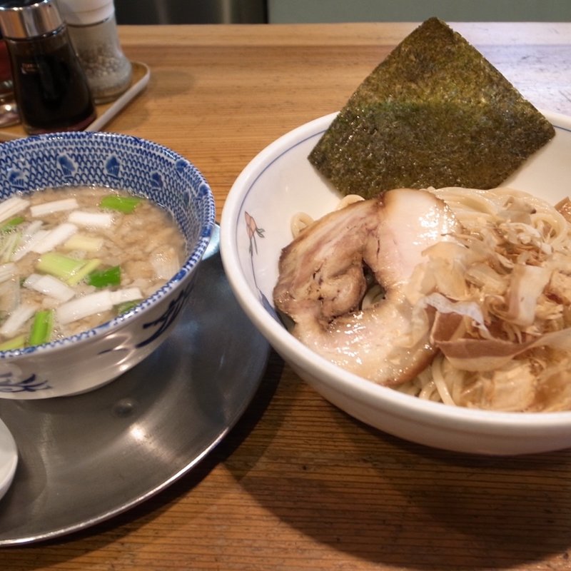 背脂煮干しのつけそば(中華そば一楽)