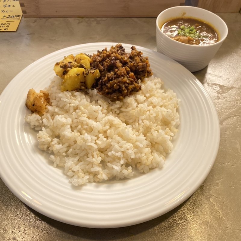あいがけカレー(Curry&cafe PIVO)