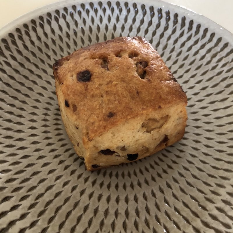 フルーツ＆ナッツ　スコーン(ADI)