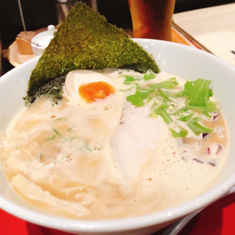 鶏白湯そば　焦がし醤油(極み鶏そば 鶏と麦ときどき豚)