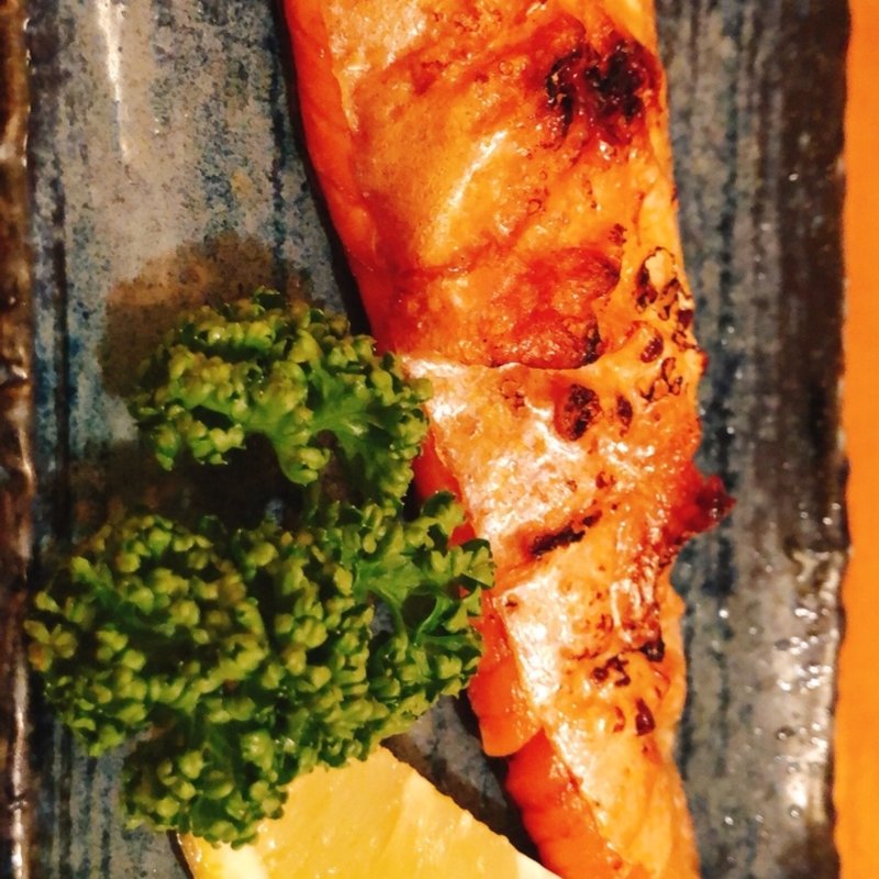 鮭ハラス塩焼き(立ち呑みスタンド ヨッコイショ)