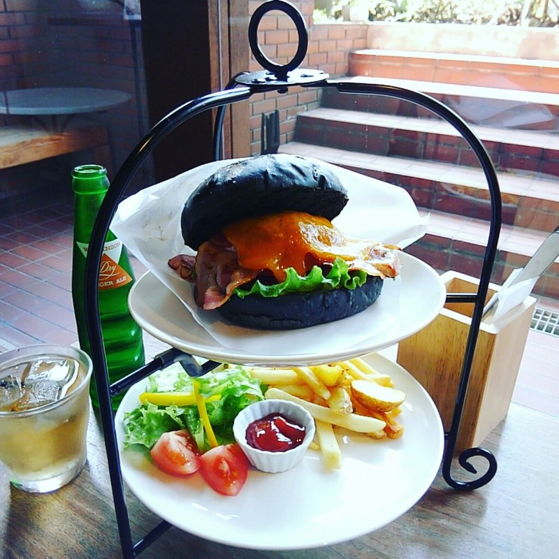 嵐山バーガー＋チェダーチーズ(cross )