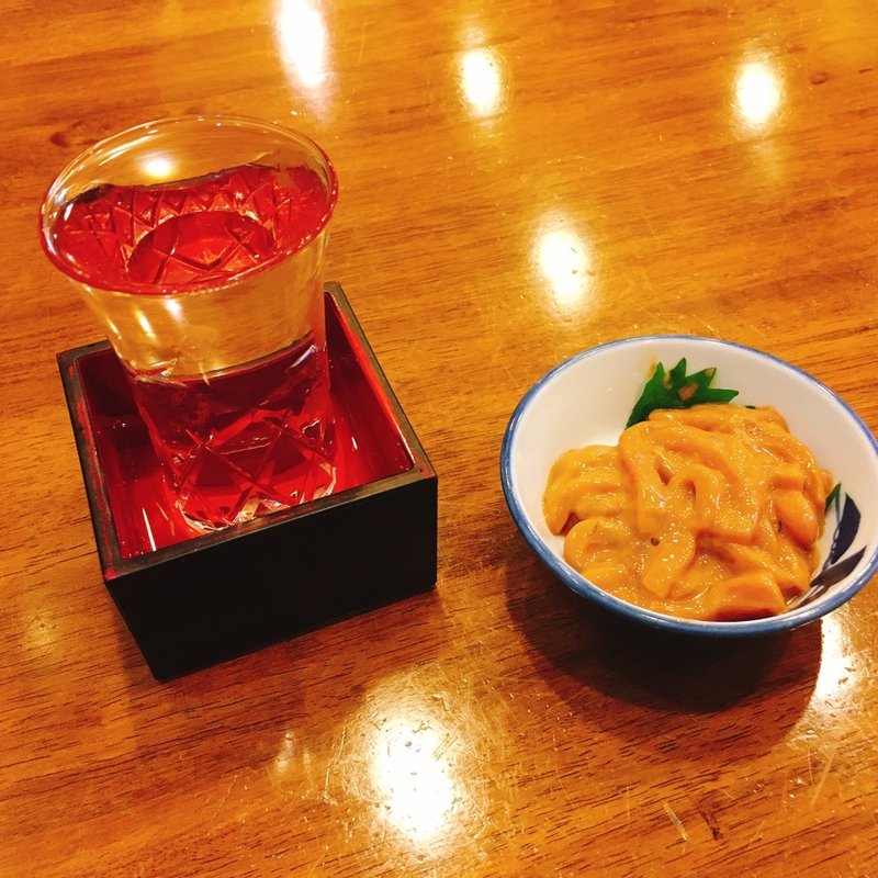 塩辛、〆張（純米吟醸）(天兵)