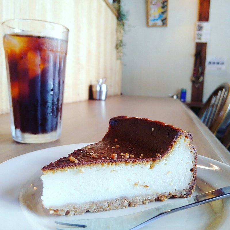 ベイクドチーズケーキ(ミナヅキ珈琲)