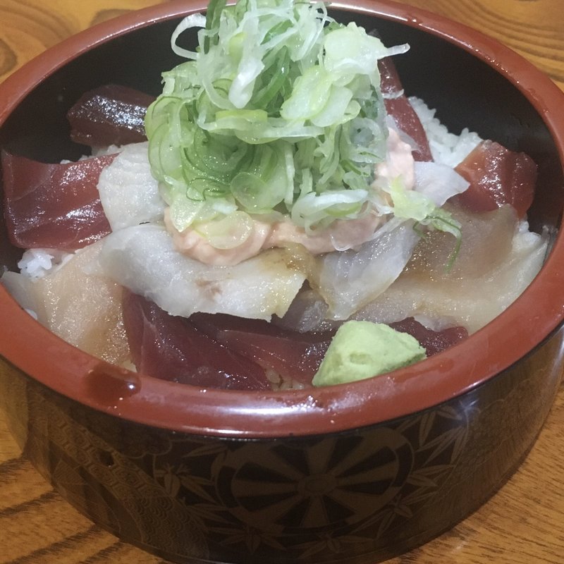 まぐろづくし丼(ゆたか寿司 )