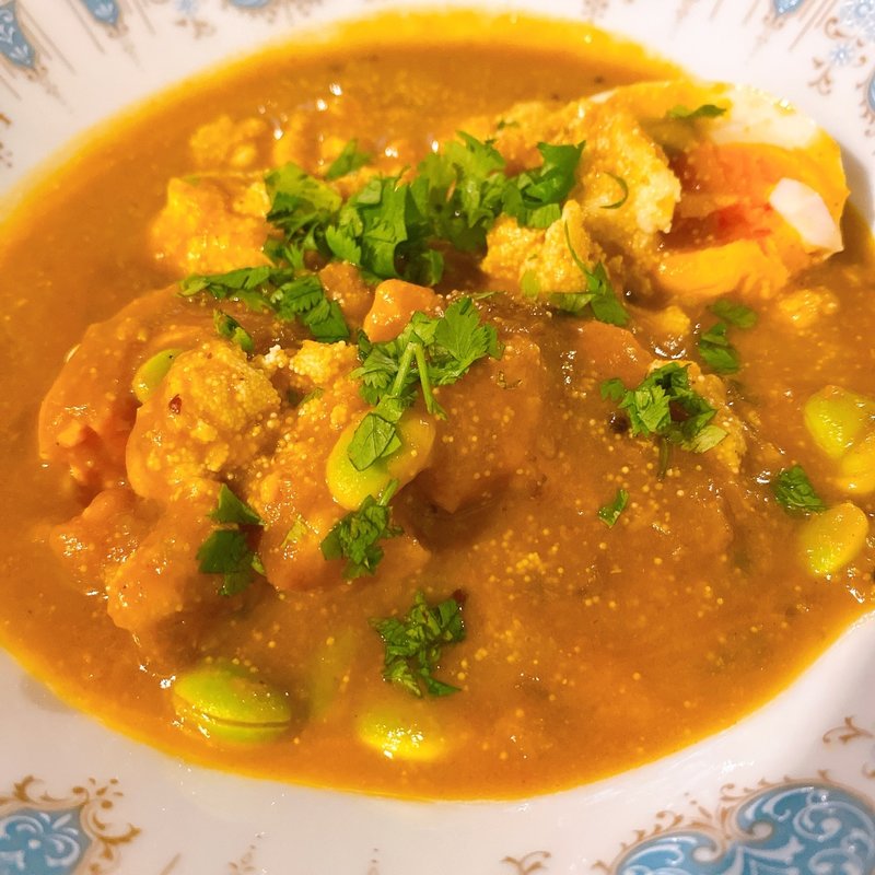 ハモの子と半熟タマゴカレー(Cini Curry)