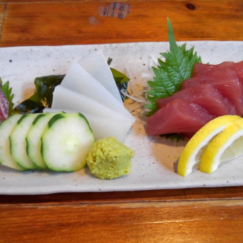 刺身盛り合わせ(めとろ )