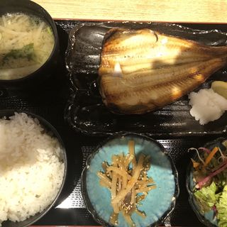焼き魚定食（ホッケ）(とろ鮪　人形町店)