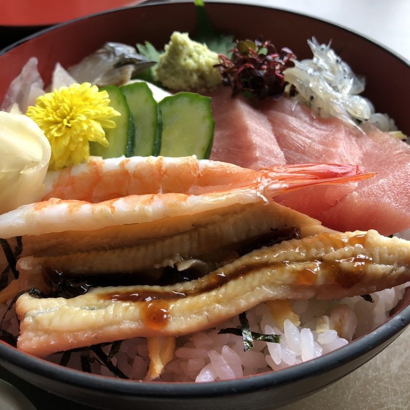 (まつぼっくり )