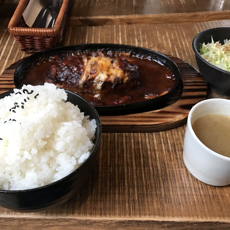 ベイクド”デミグラス”ハンバーグ&ライス（レギュラー）(茶房主 （サボウズ）)