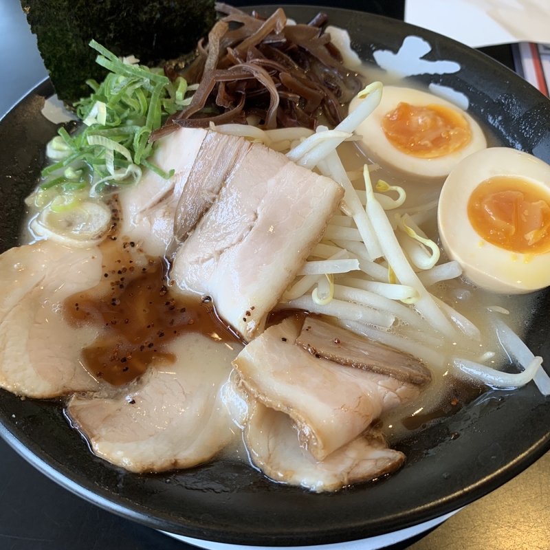 全部のせ(らーめん 雷蔵 新宮店 （ライゾウ）)