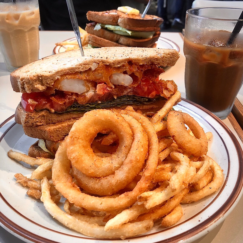 シュリンプ　ポーボーイ(J.S. BURGERS CAFE 新宿店 （J.S.バーガーズ カフェ 【旧店名】STANDARD BURGERS）)