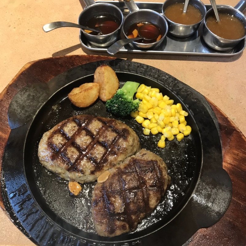 爆弾 キング（250g）ランチ(フライングガーデン 下平出店 )