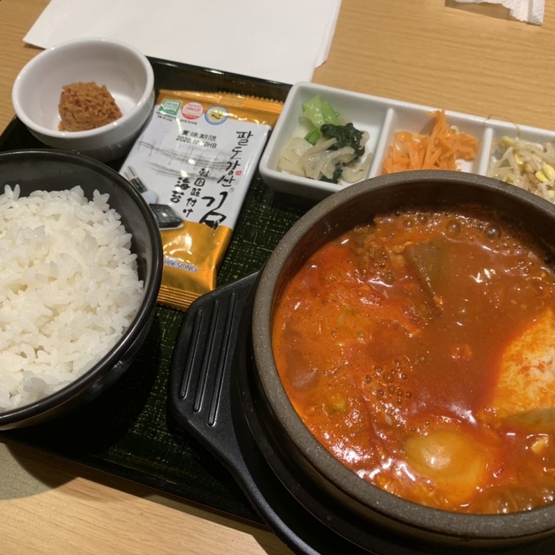 牛すじスンドゥブセット(東京純豆腐西新宿住友ビル店)