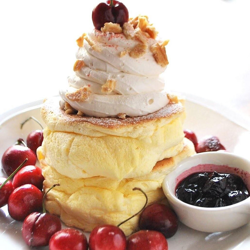 チェリーパンケーキ(福カフェ fuku cafe)