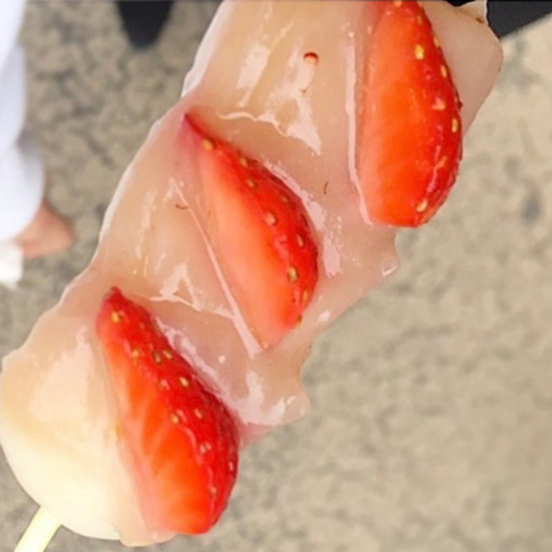 いちご餡(鎌倉さくらの夢見屋小町通店)