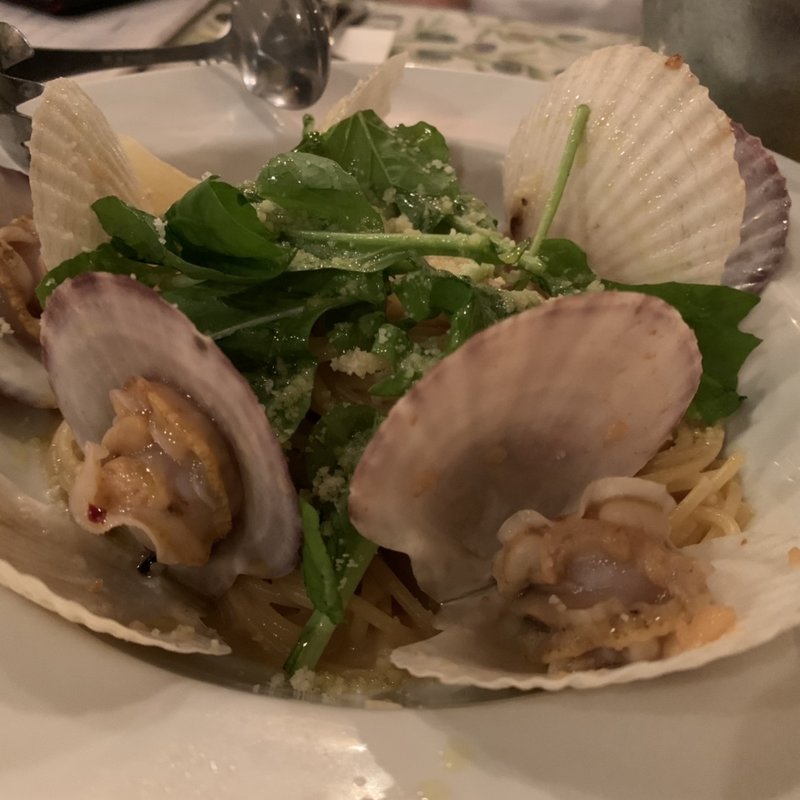 おすすめ　帆立の白ワインバターパスタ(CHICHOS)