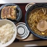 餃子定食(みきや)