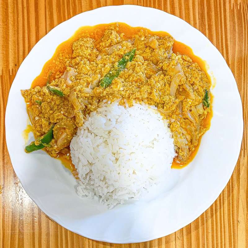 タイ風カレー炒め(サワディー )