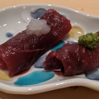 鯨赤身肉(すし処　美波)