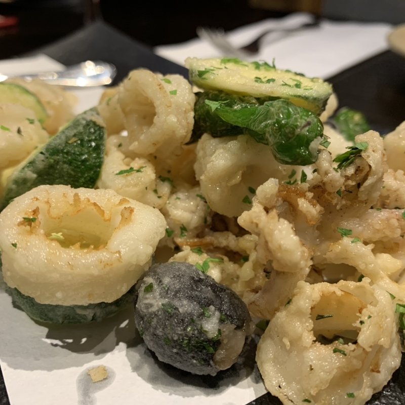 ヤリイカのフリットcrispy calamari (ウルフギャング・パックPIZZA BAR アレア品川店)