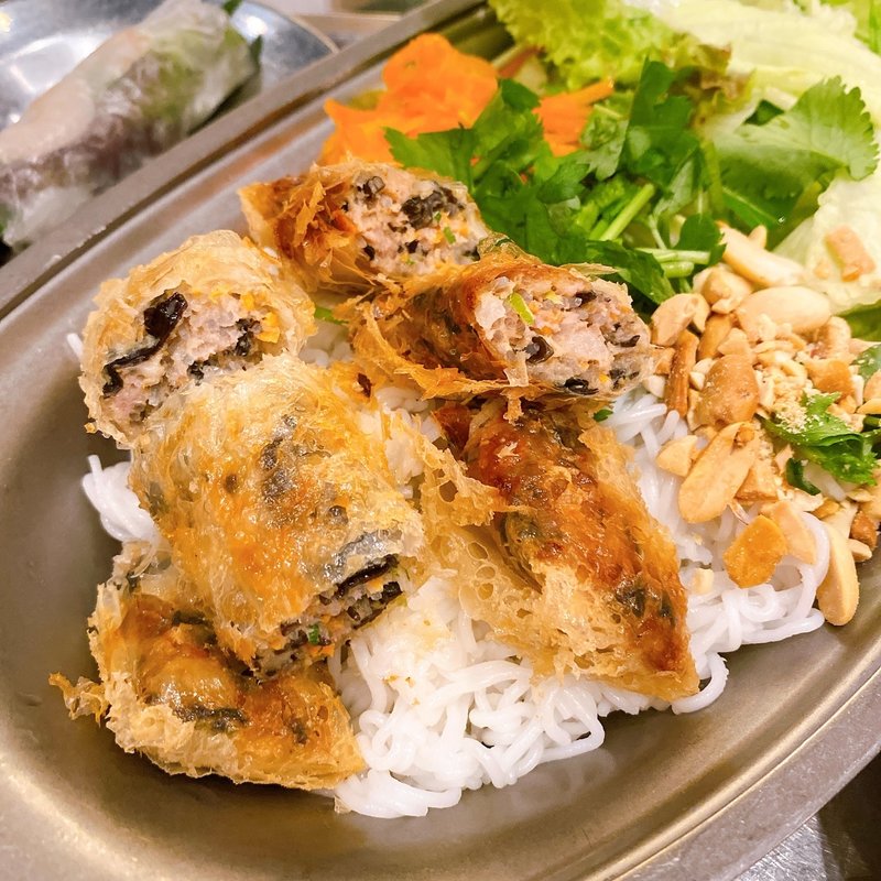 ブンネム(ベトナム料理 インドシナ )