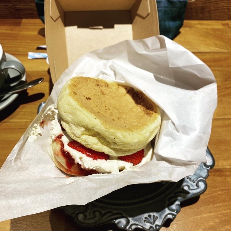 パンケーキバーガー(DRAセブンNEWoMan横浜)