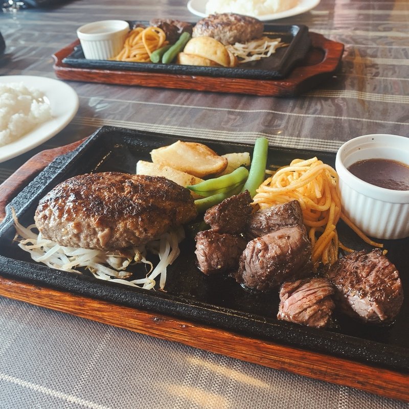 ハンバーグとステーキのランチ(ムッシュさかい 早良店(本店))