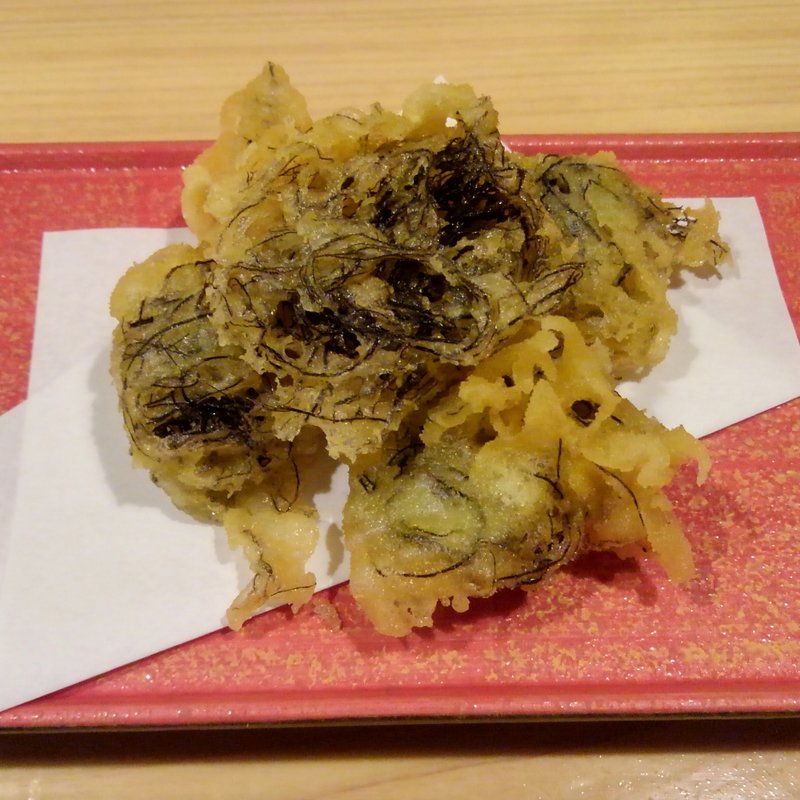 もずくの天婦羅(かいだんのうえ)