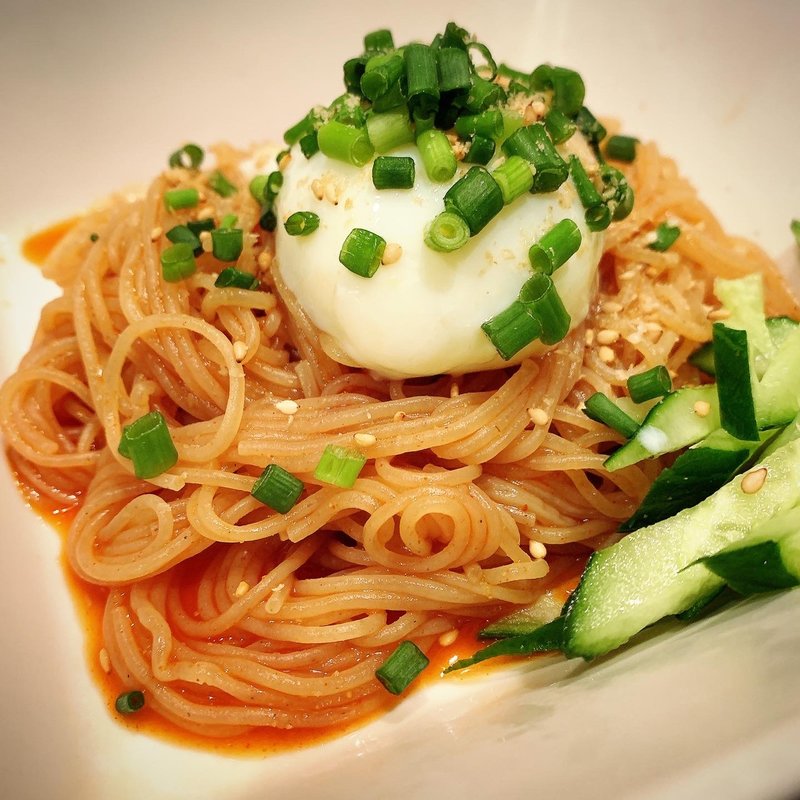 女王様のビビン麺(魅惑の七輪 らんまん （ミワクノシチリンランマン）)