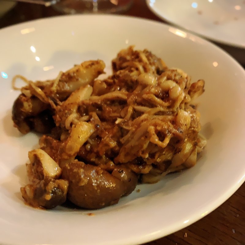 色んなキノコ炒め シャンピニオンソースで(ドランカー 恵比寿店 )